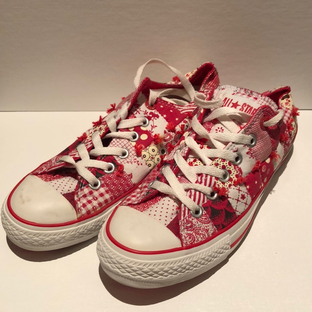 Converse x product RED quilted sneakers